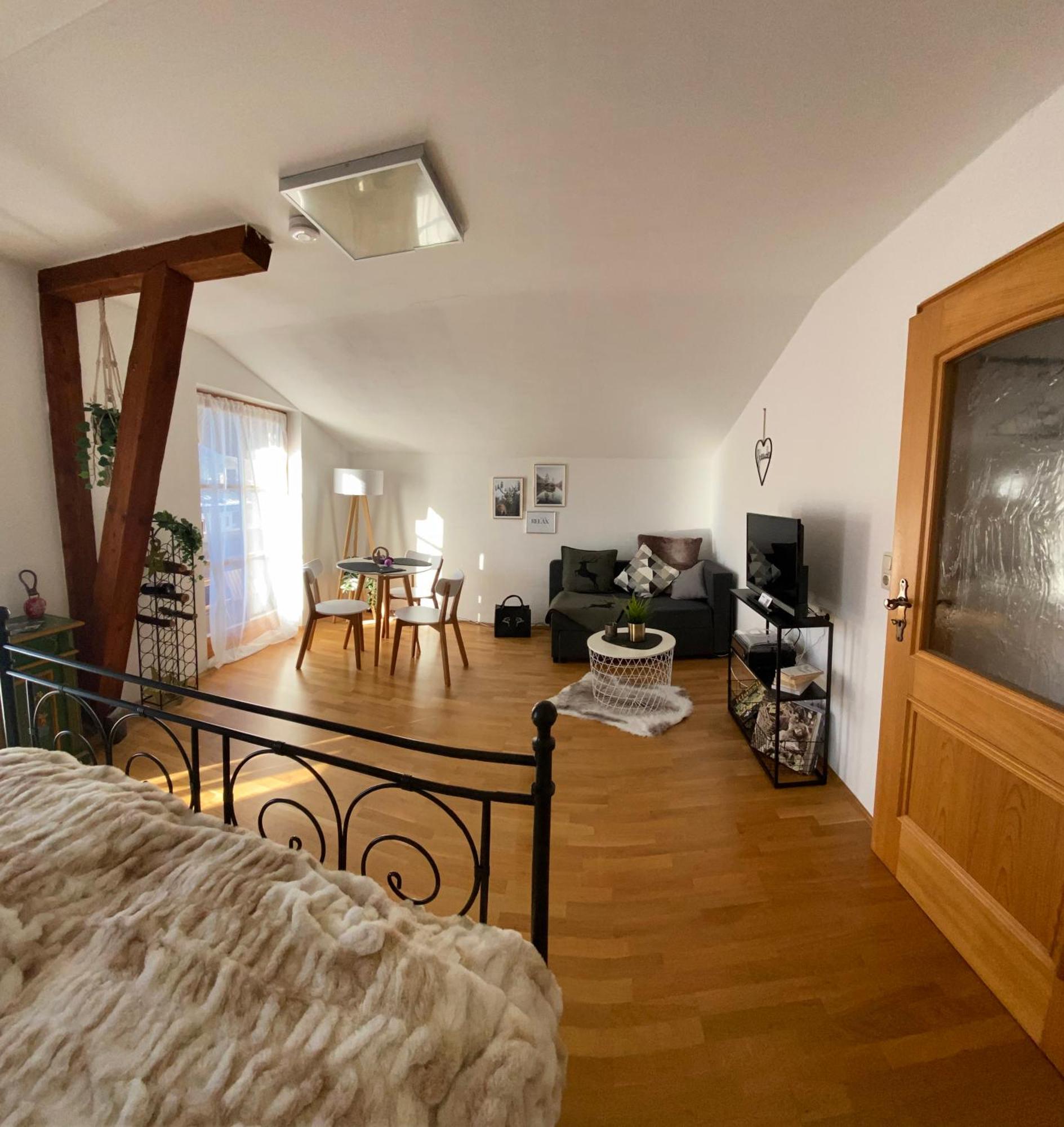 Neues Ruhiges Apartment, Bergblick, Stellplatz 비쇼프스비에젠 외부 사진